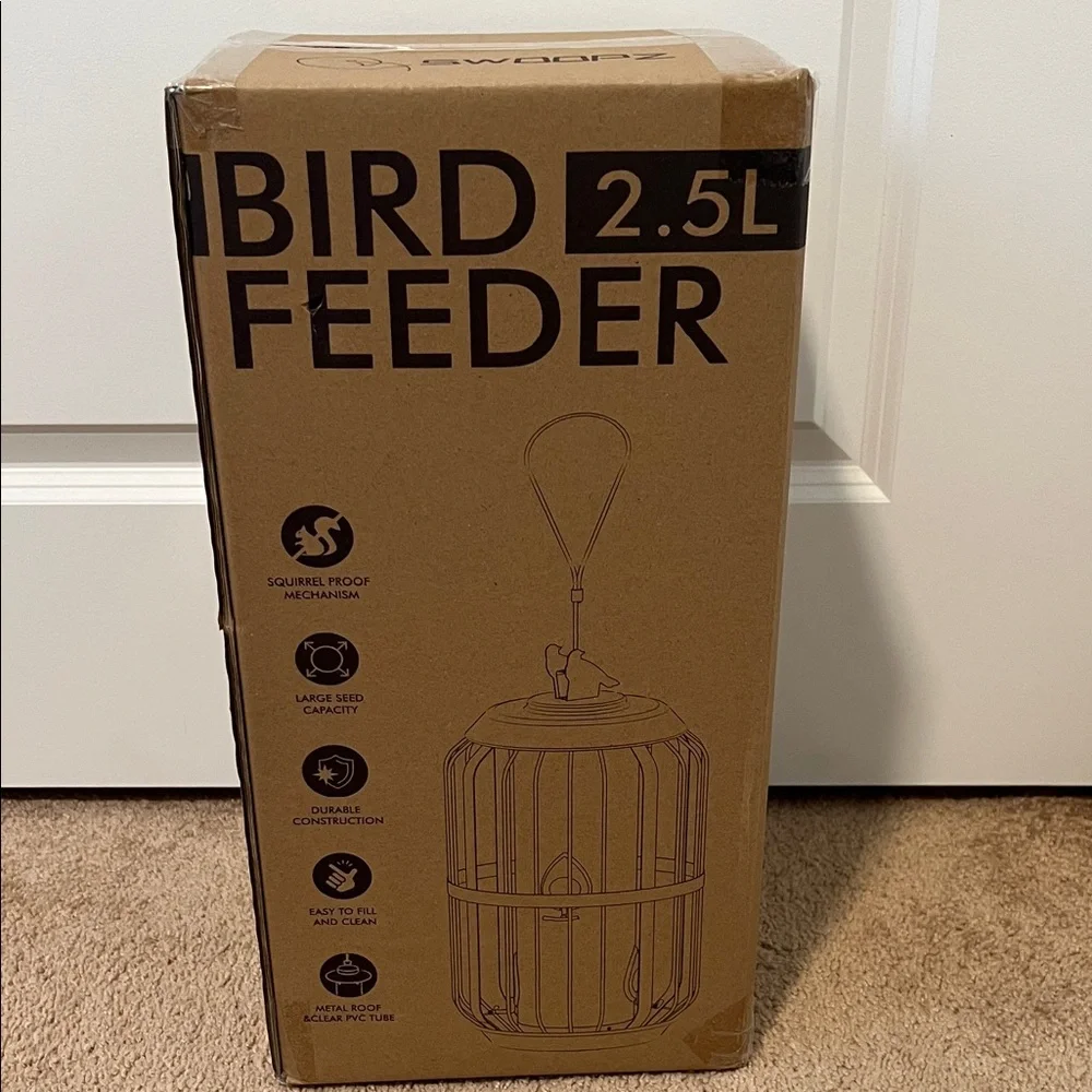 New 2.5L Bird Feeder